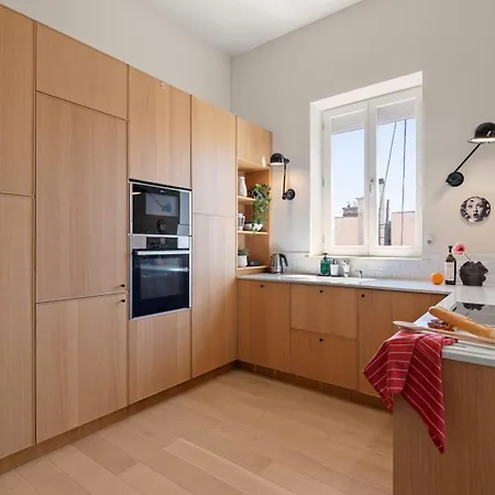 Steps From The Basilica Stylish 2br Hideaway Διαμέρισμα Βουδαπέστη