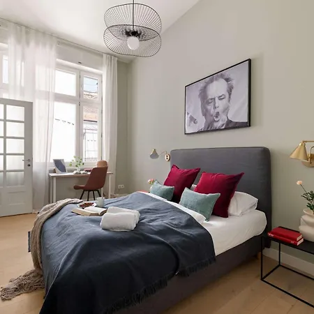 Apartament Steps From The Basilica Stylish 2br Hideaway *